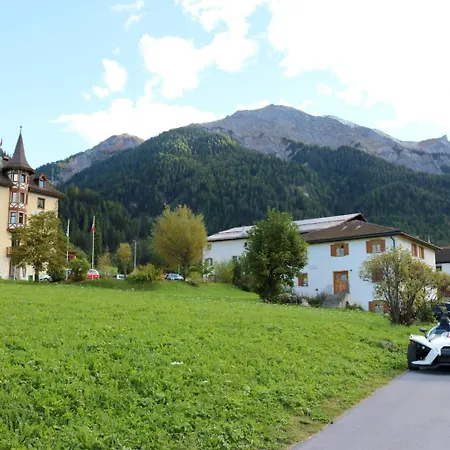 Frühstückspension Chasa Randulina 3*